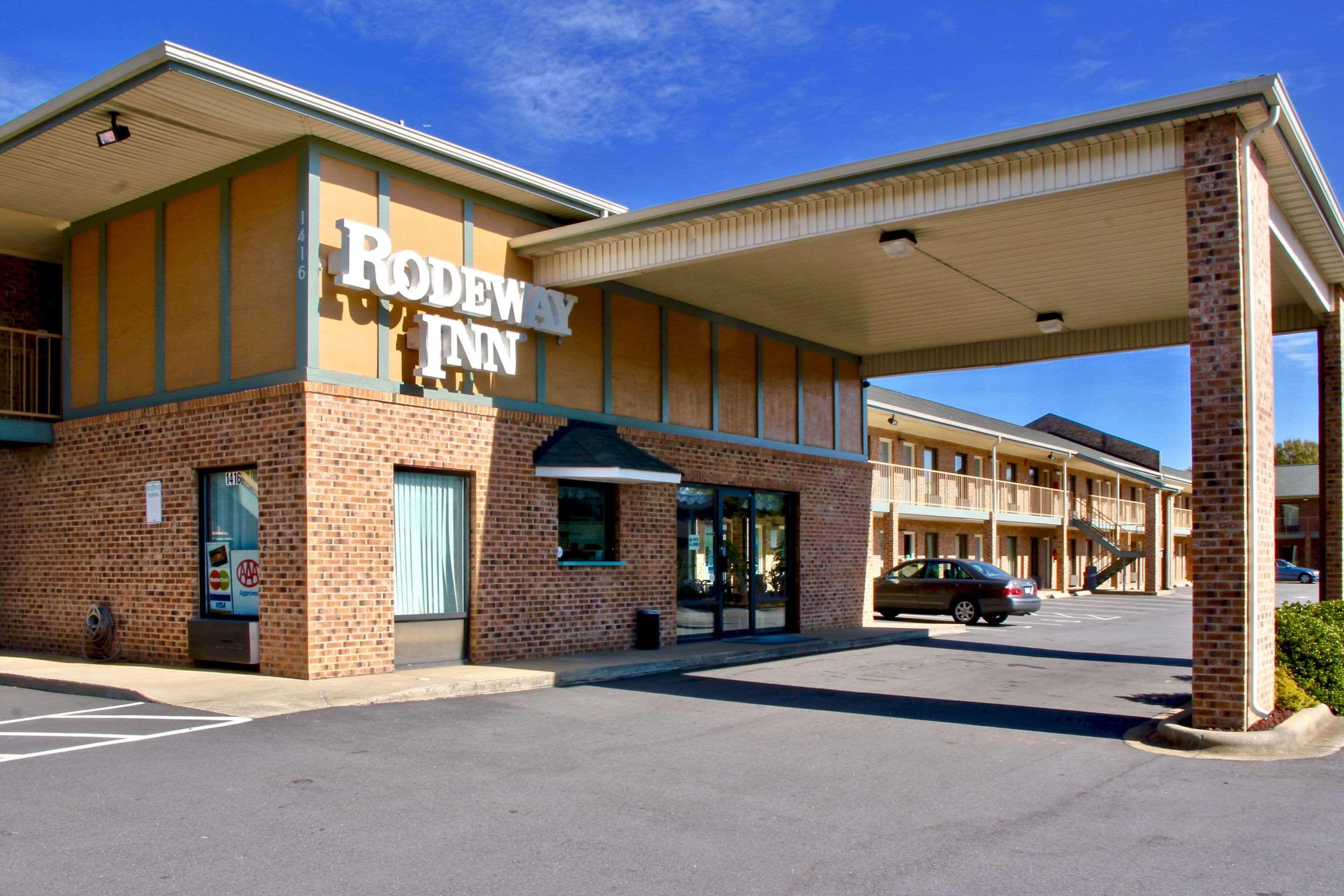 Rodeway Inn University Area Σάρλοτ Εξωτερικό φωτογραφία